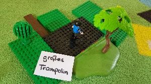 großes Trampolin